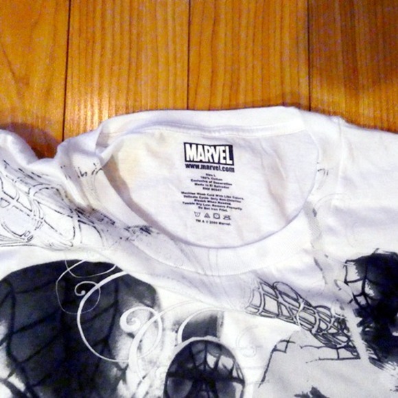 RARE RARE Marvel Spiderman 2009 Re-Iron-On Graphic Print T Shirt Size Large NEW - Picture 7 of 11